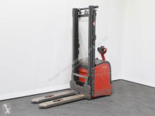 Gerbeur accompagnant Linde L 16 372