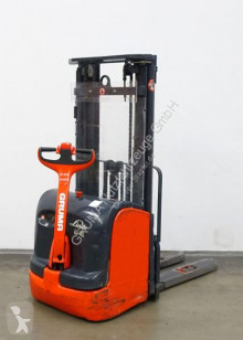 Apilador Linde L 16/372 usado