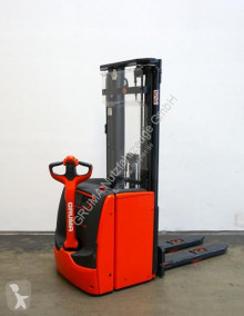 Apilador Linde L 16 i/1173 usado