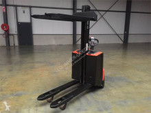 Apilador BT Toyota SWE080L usado
