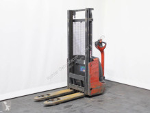 Apilador Linde L 12 1172 acompañante usado