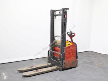 Gerbeur accompagnant Linde L 14 372