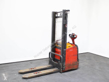 Gerbeur accompagnant Linde L 14 372