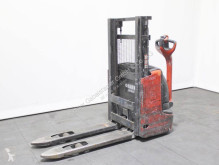 İstifleme makinesi eşlik eden Linde L 12 1172
