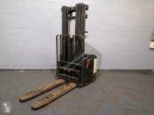 Apilador Crown WI2300-16 acompañante usado