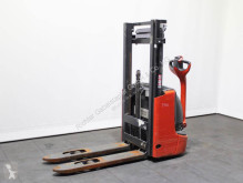 Gerbeur accompagnant Linde L 10 1172