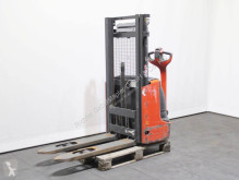 Gerbeur accompagnant Linde L 10 1172