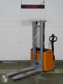 Apilador Still egv16/batt.neu usado