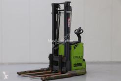 Apilador Clark C-PSLS15 acompañante usado