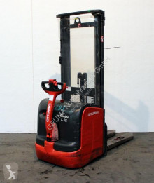 Stacker Linde L 16/372 usado