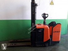 Apilador de conductor a pie BT SPE 125 SPE125