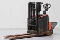 Electrotranspalet cu platforma pentru operator BT SWE200D