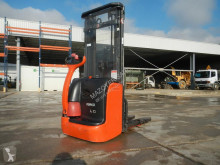 Apilador acompañante Fenwick L10