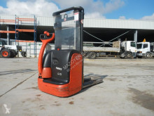Stoccatore Fenwick L10 guida in accompagnamento usato