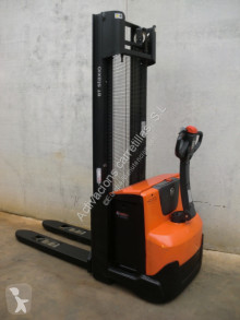 BT SWE 120 stacker used