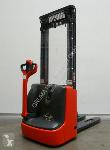Apilador Linde L 12 usado