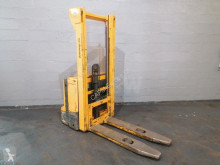 Stacker Jungheinrich EJC14 acompanhante usado