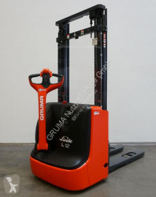 Linde L 12 stacker used