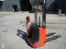 Стакер ръчноводим Linde 5621