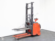 Gerbeur accompagnant Linde L 12 L AP 133