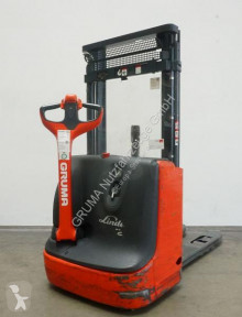 Stoccatore Linde L 12 usato