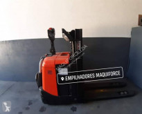 Apilador de conductor a pie BT Staxio SPE200D