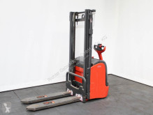 Stacker Linde L 14 372 acompanhante usado