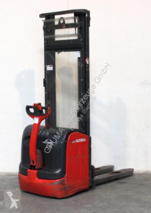 Stoccatore Linde L 16/372-03 usato