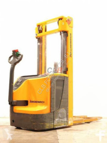 Apilador Jungheinrich EJC 212 usado