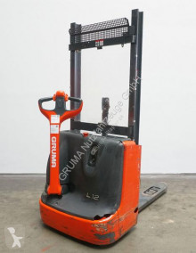 Stacker Linde L 12