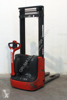 Apilador Linde L 12 usado