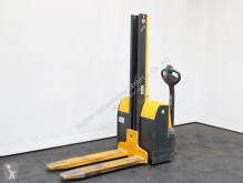 Apilador Jungheinrich EMC 110 G115-154E acompañante usado