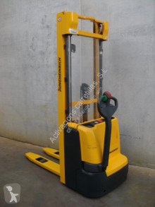 Apilador Jungheinrich EJC 112 360 ZZ usado