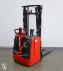 Stoccatore Linde L 16/1173 usato