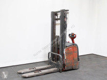 Gerbeur accompagnant Linde L 14 372