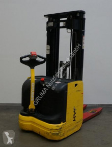Hyster S1.6 AC stacker used