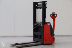 Linde gyalogkíséretű tolóoszlopos emelőtargonca L12