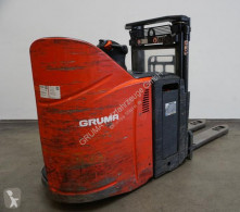 Linde stand-on stacker D 12 HP SP /133