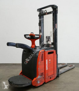Linde L 12 D 12 L AP/133 stacker used stand-on