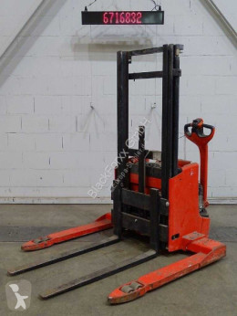 Linde l12as stacker used