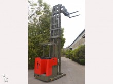 штабелёр со стоячим местом для оператора Dragon Machinery