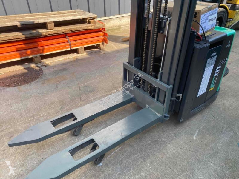 مرفاع شوكي Mitsubishi  SBV12P