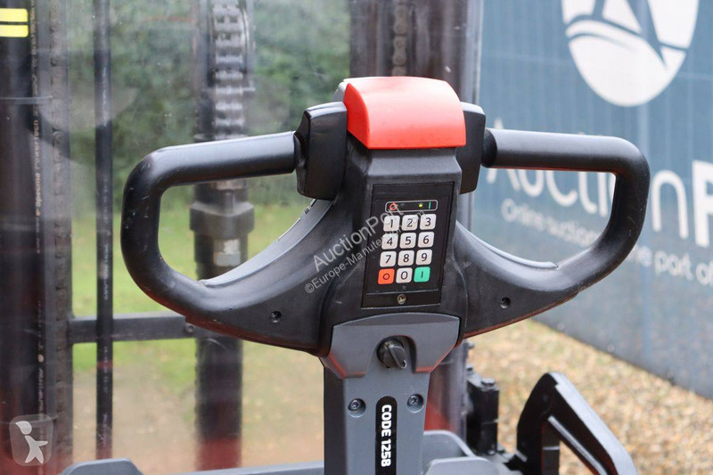Stacker Toyota L
