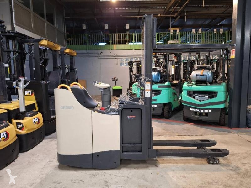 Apilador Crown  DT3040