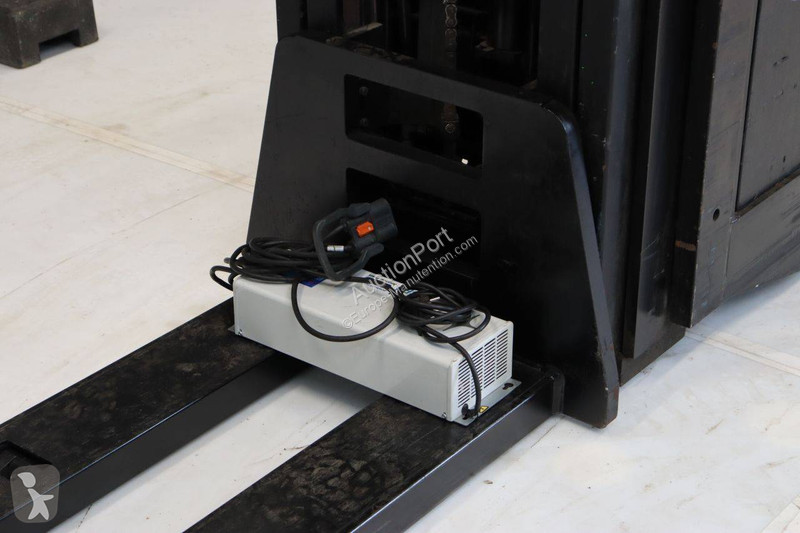 Apilador Cesab SPE160L