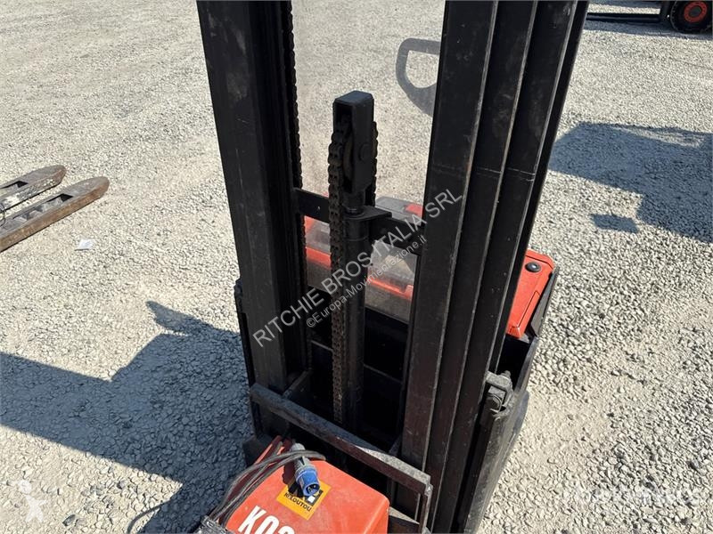 堆垛机 Toyota 8SM12 1200 kg Electric Stacker