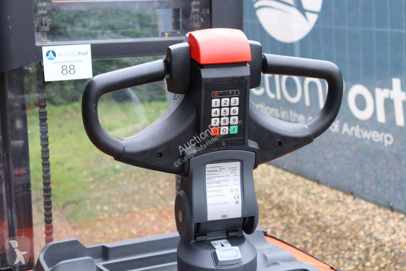 Stacker Toyota N