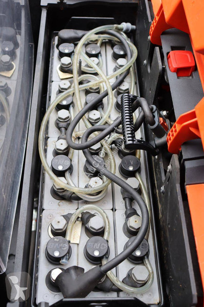 Stacker Toyota SWE140