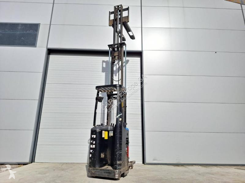 Stacker Caterpillar  NSR16NI