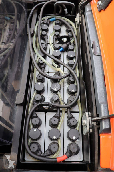 Stacker Toyota SWE200